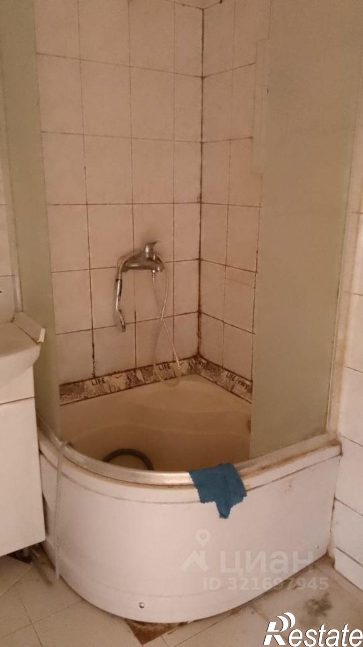 3-комн квартира ул Революционная, 4,  д. 4