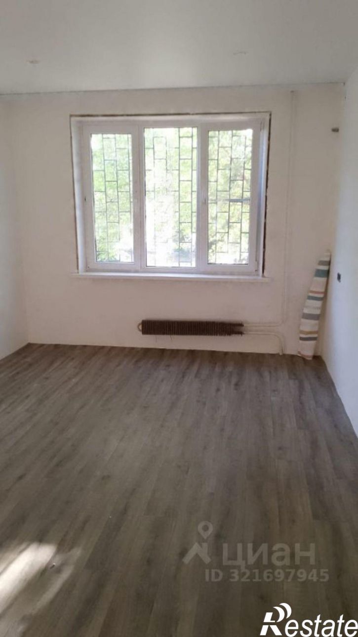 3-комн квартира ул Революционная, 4,  д. 4