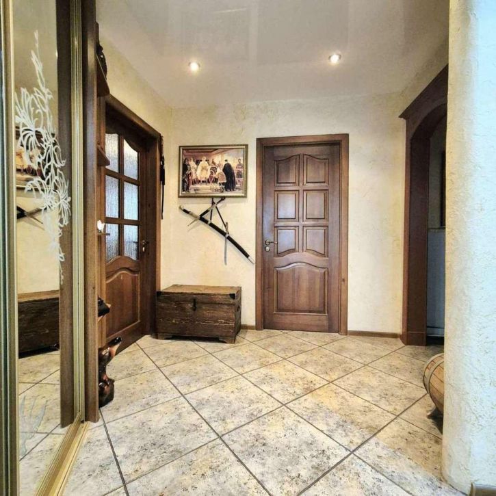 4-комн квартира Калмыцкая улица, 42