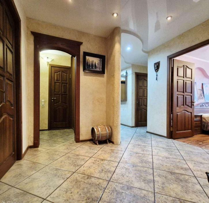 4-комн квартира Калмыцкая улица, 42