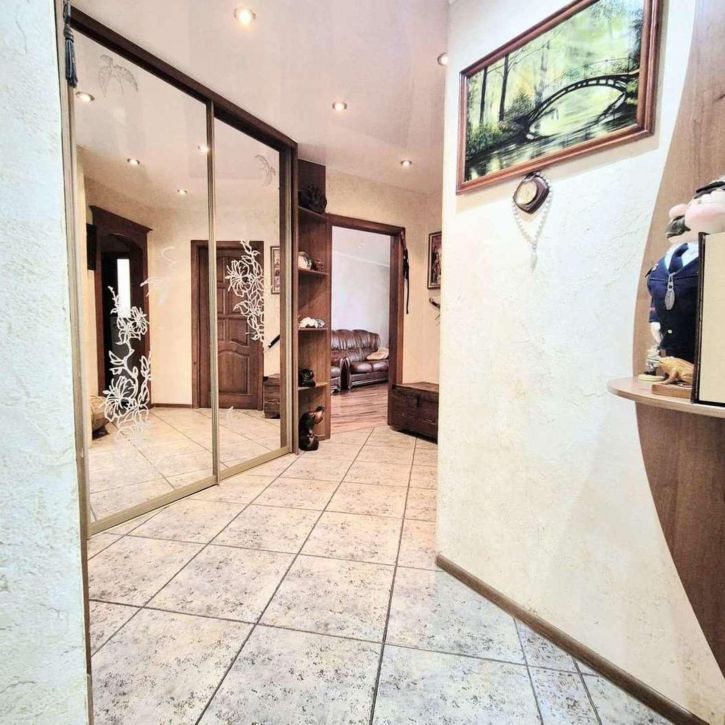 4-комн квартира Калмыцкая улица, 42