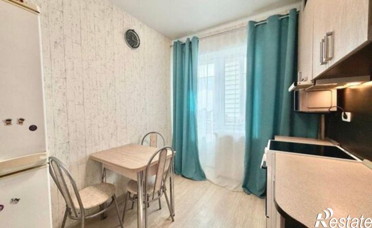 2-комн квартира улица Горького, 76,  д. 76