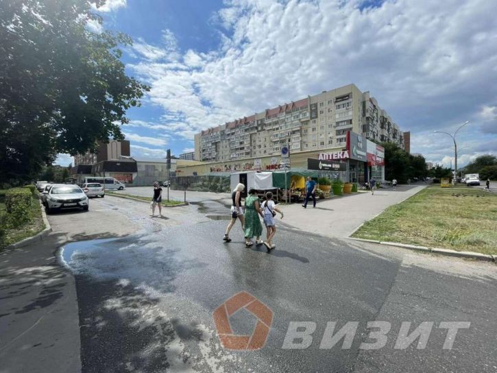 Торговое помещение 70 лет Октября улица, 5а