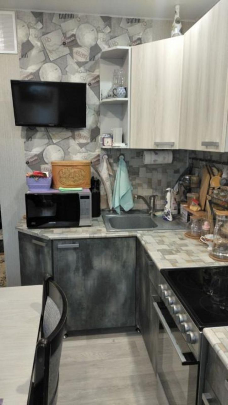 3-комн квартира Офицерская, 7