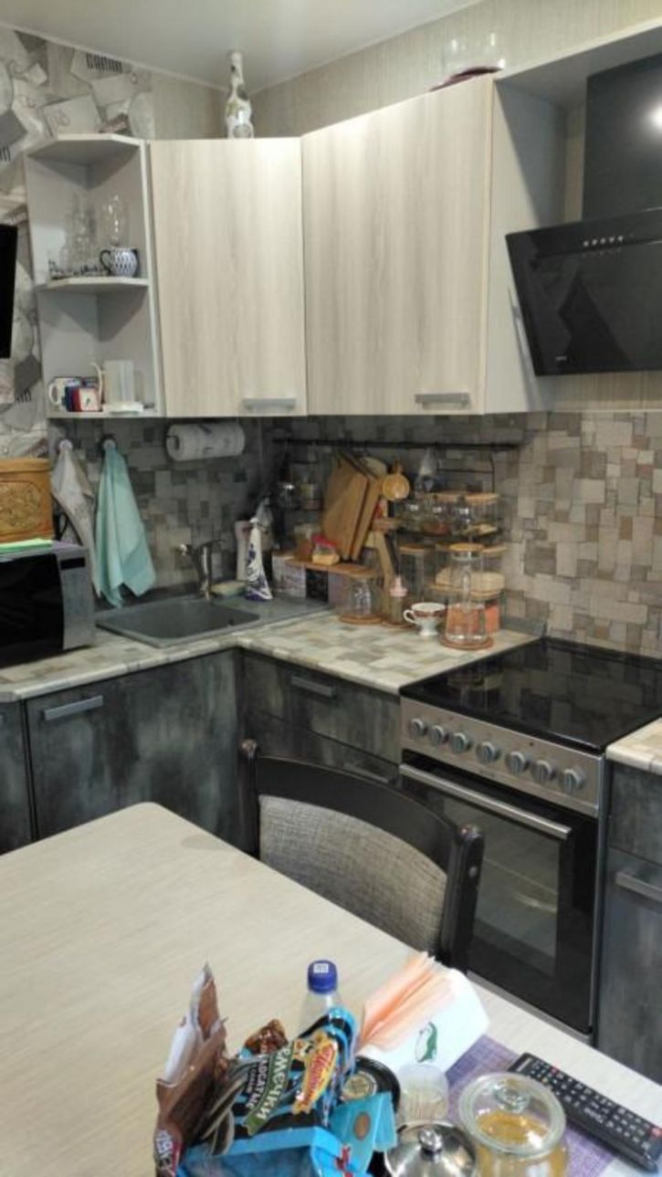 3-комн квартира Офицерская, 7