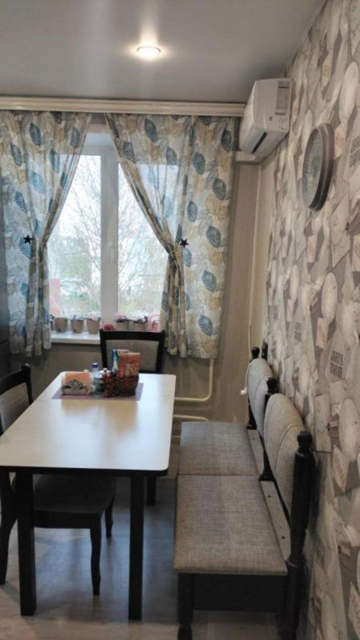 3-комн квартира Офицерская, 7