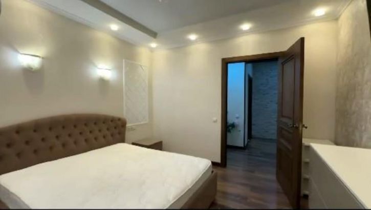 2-комн квартира Приморский б-р, 57