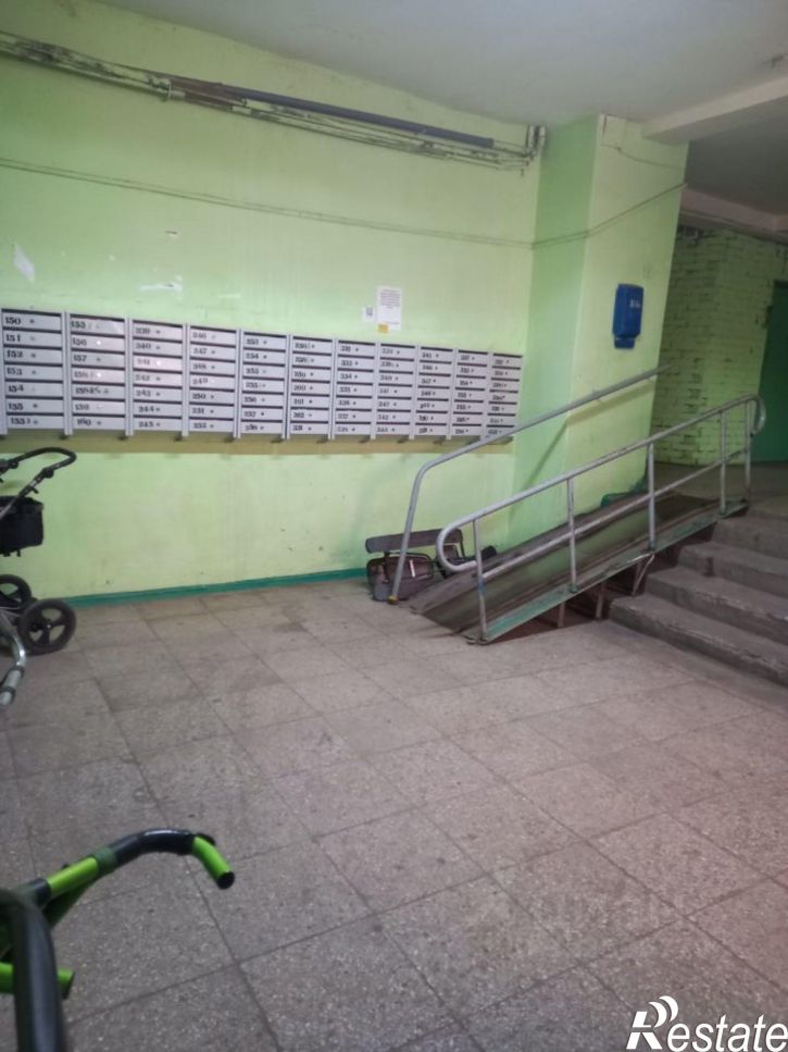 2-комн квартира улица Баныкина, 70,  д. 70