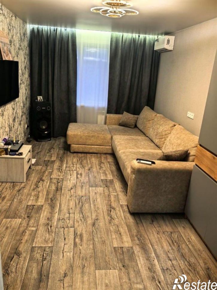 3-комн квартира ул Толстого, 20,  д. 20