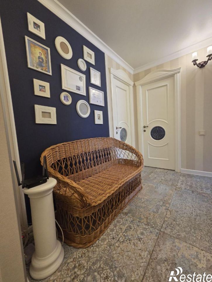 3-комн квартира Цветной б-р, 10,  д. 10