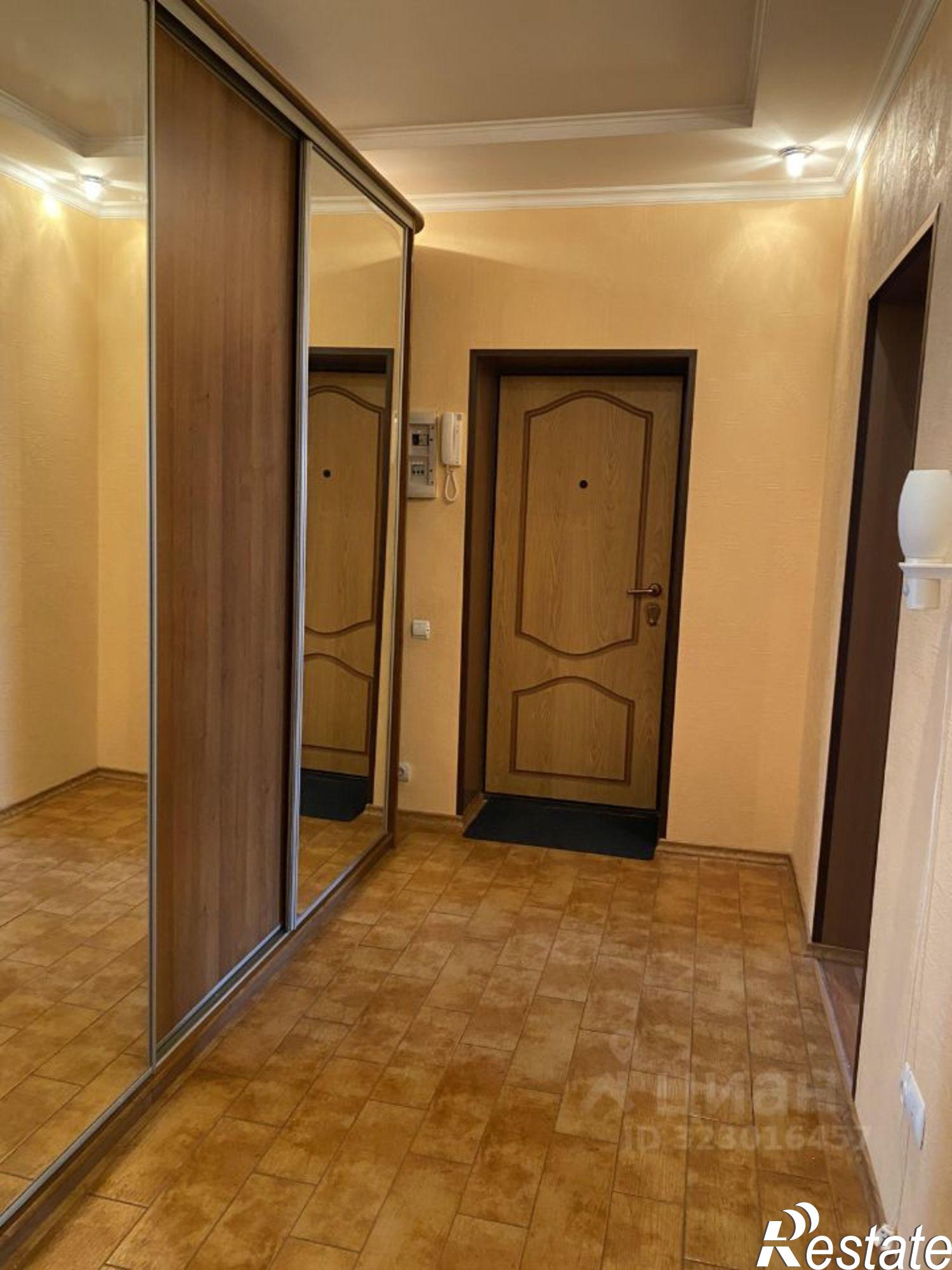 Сдать квартиру за 40 000 рублей на Ленинградская улица, 43