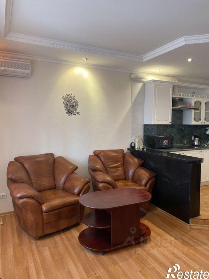 2-комн квартира Ленинградская улица, 43,  д. 43