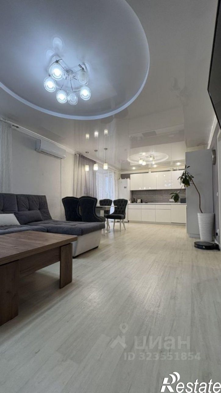 3-комн квартира ул 70 лет Октября, 33а,  д. 33а