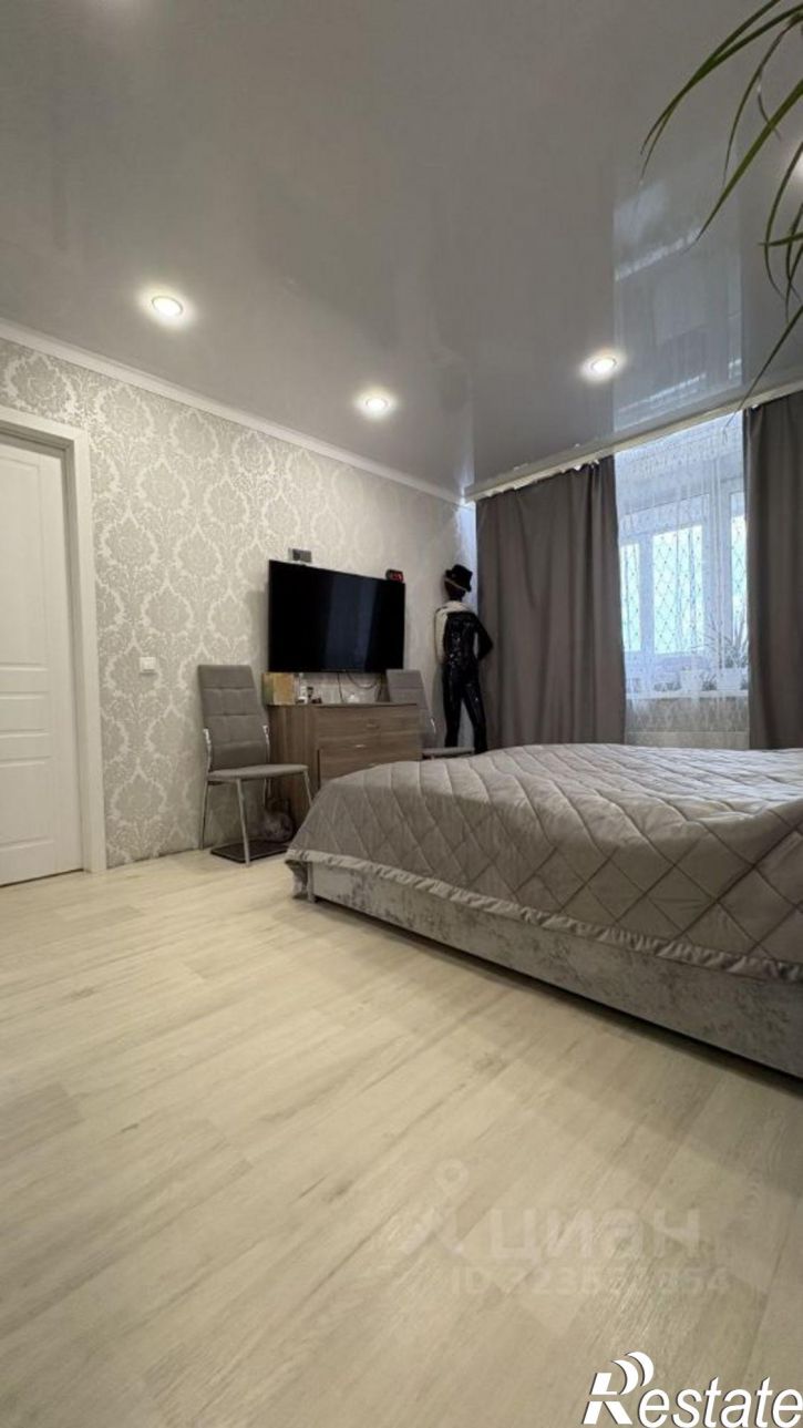 3-комн квартира ул 70 лет Октября, 33а,  д. 33а