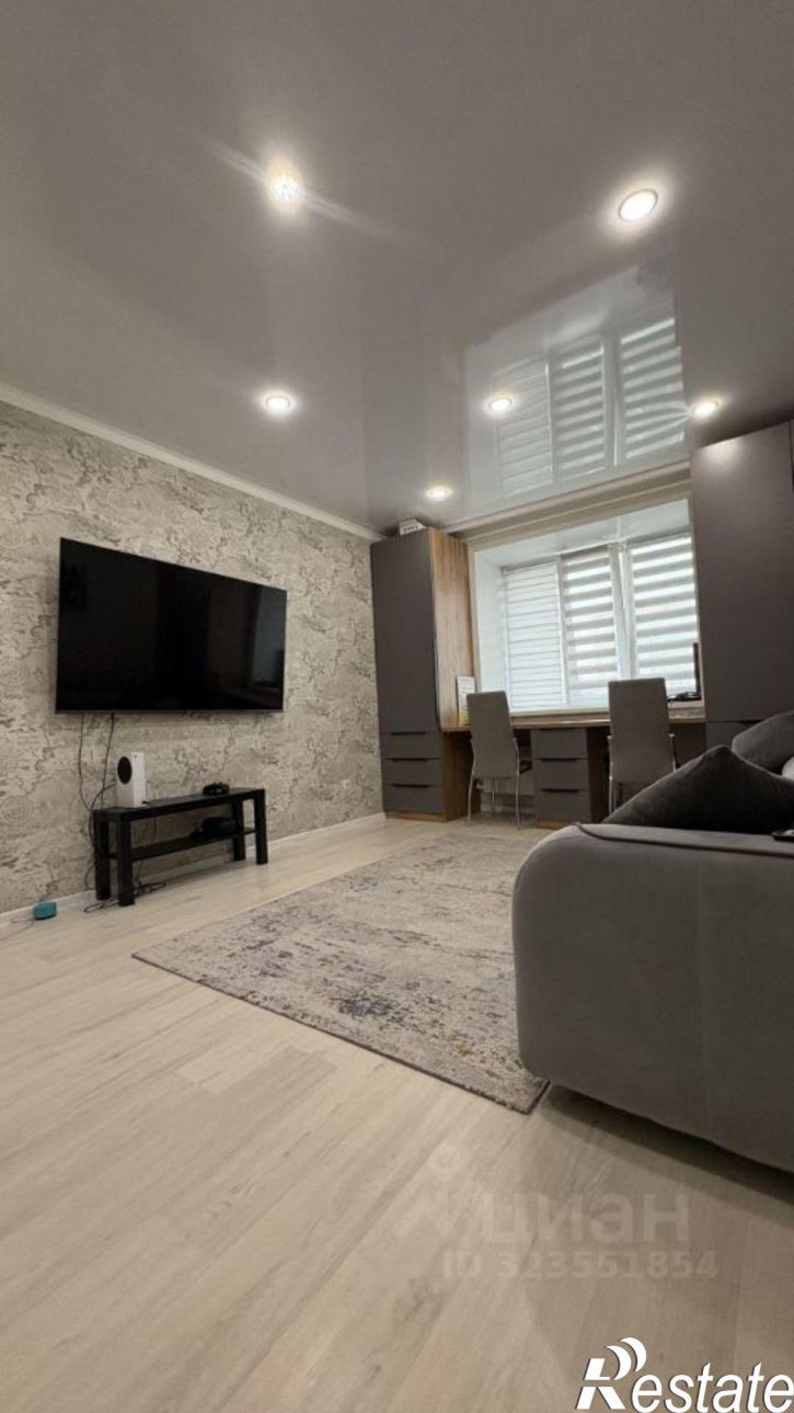 3-комн квартира ул 70 лет Октября, 33а,  д. 33а