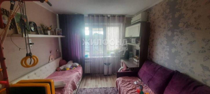 3-комн квартира 40 лет Победы улица, д.102