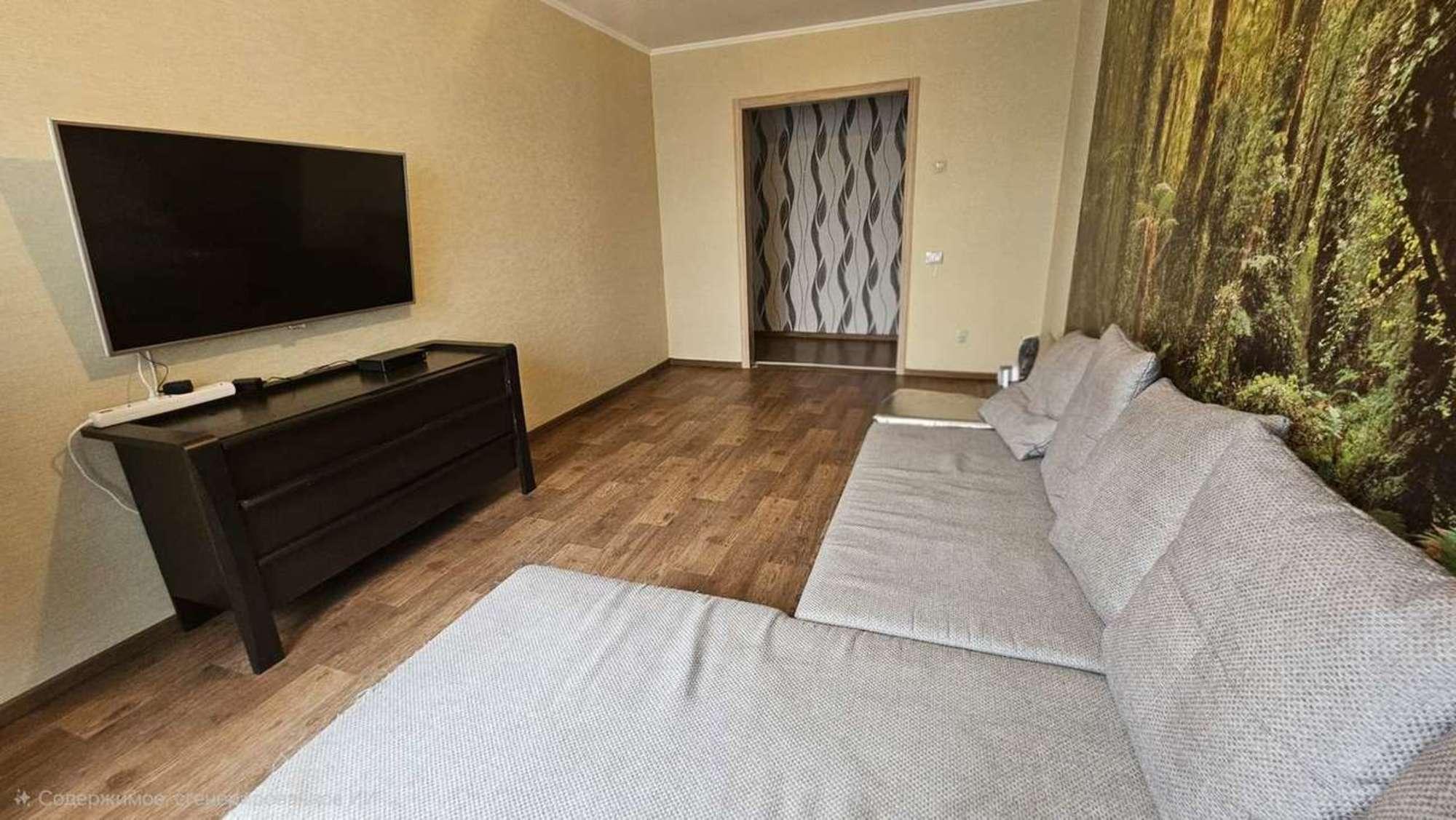 Купить квартиру за 6 000 000 рублей на Тополиная улица, 30