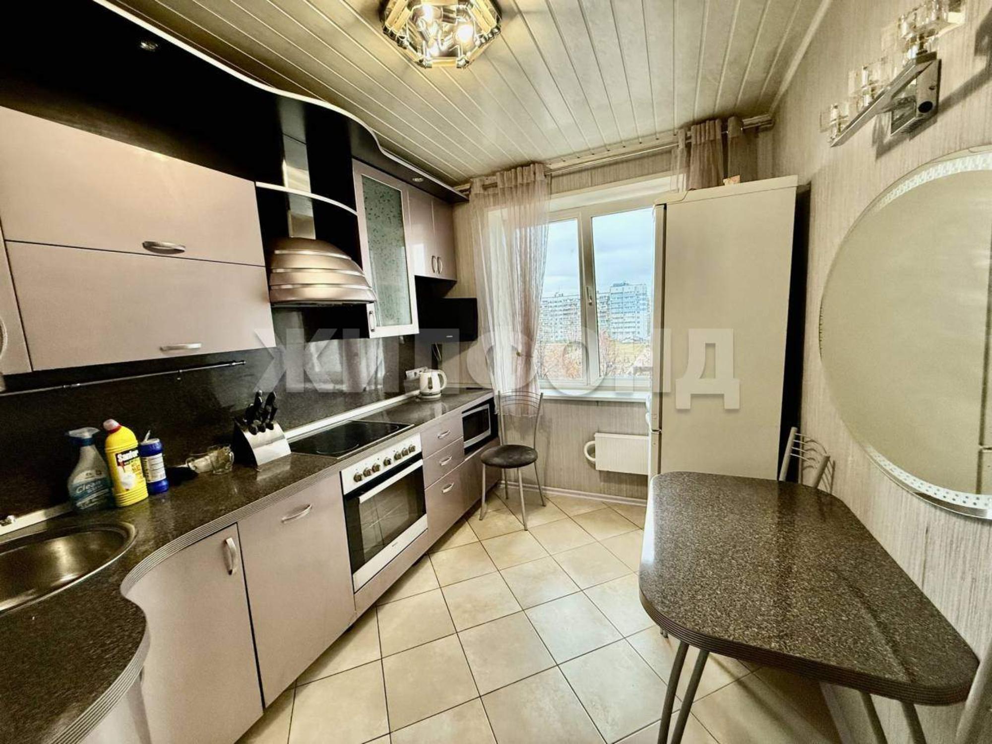 Купить квартиру за 6 595 000 рублей на Тополиная улица, д.15