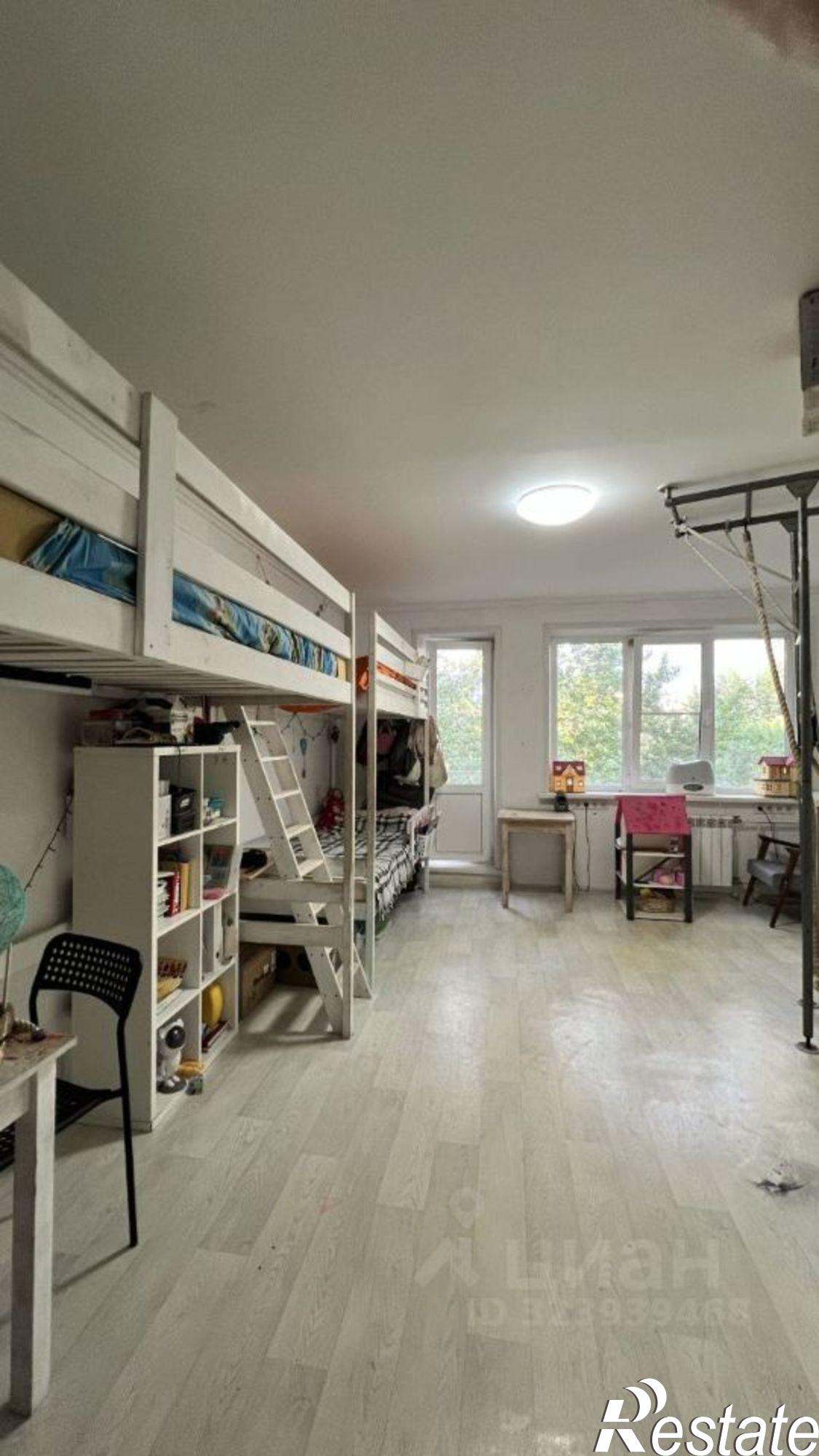 Купить квартиру за 4 750 000 рублей на Приморский б-р, 14