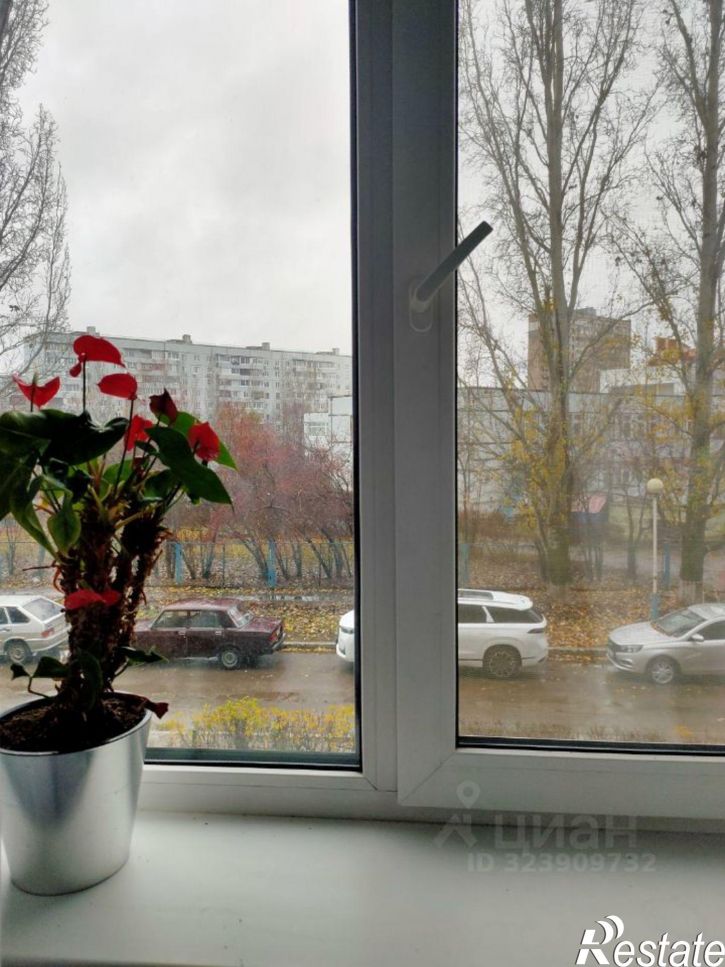 3-комн квартира пр-кт Степана Разина, 72,  д. 72