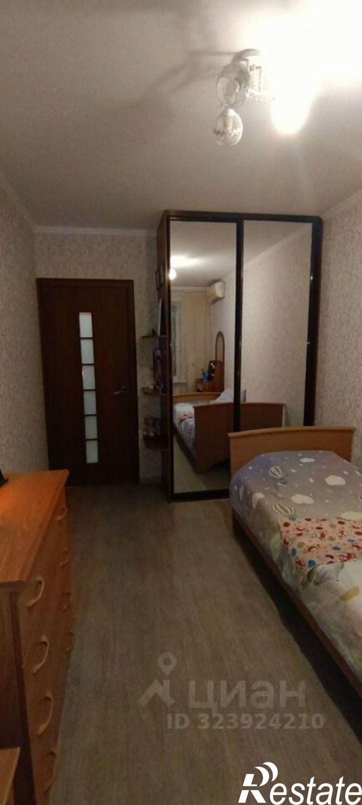 3-комн квартира ул Революционная, 18,  д. 18