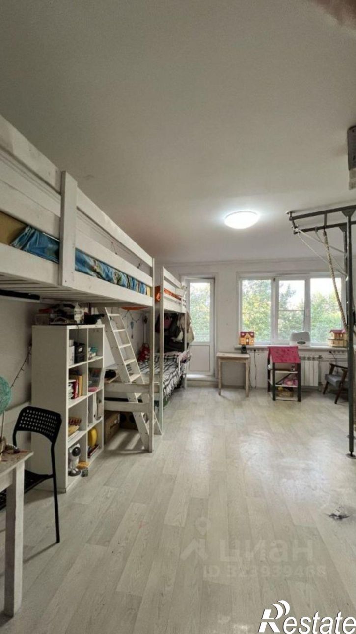 3-комн квартира Приморский б-р, 14,  д. 14