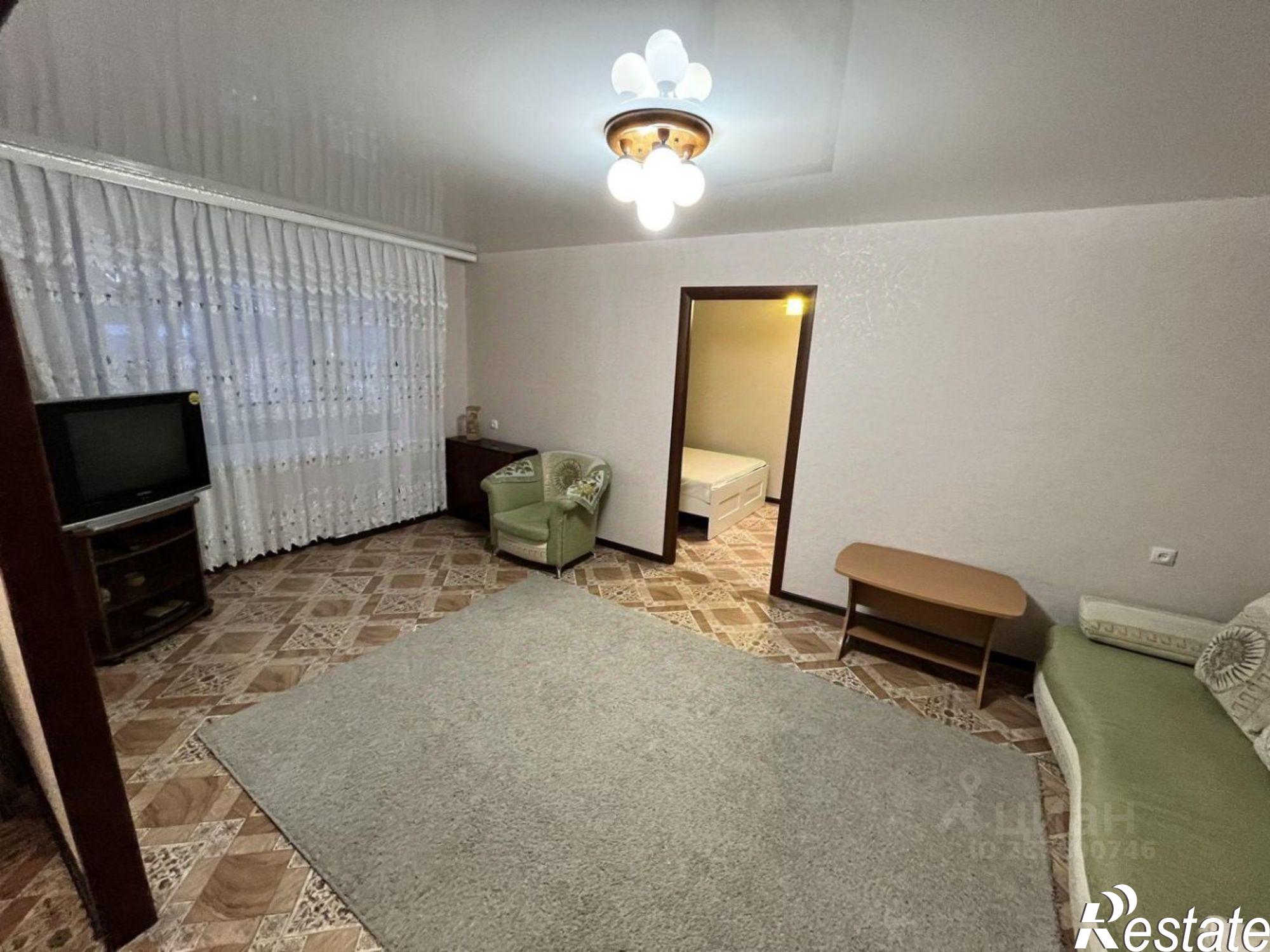 Сдать квартиру за 35 000 рублей на Ленинградская улица, 42