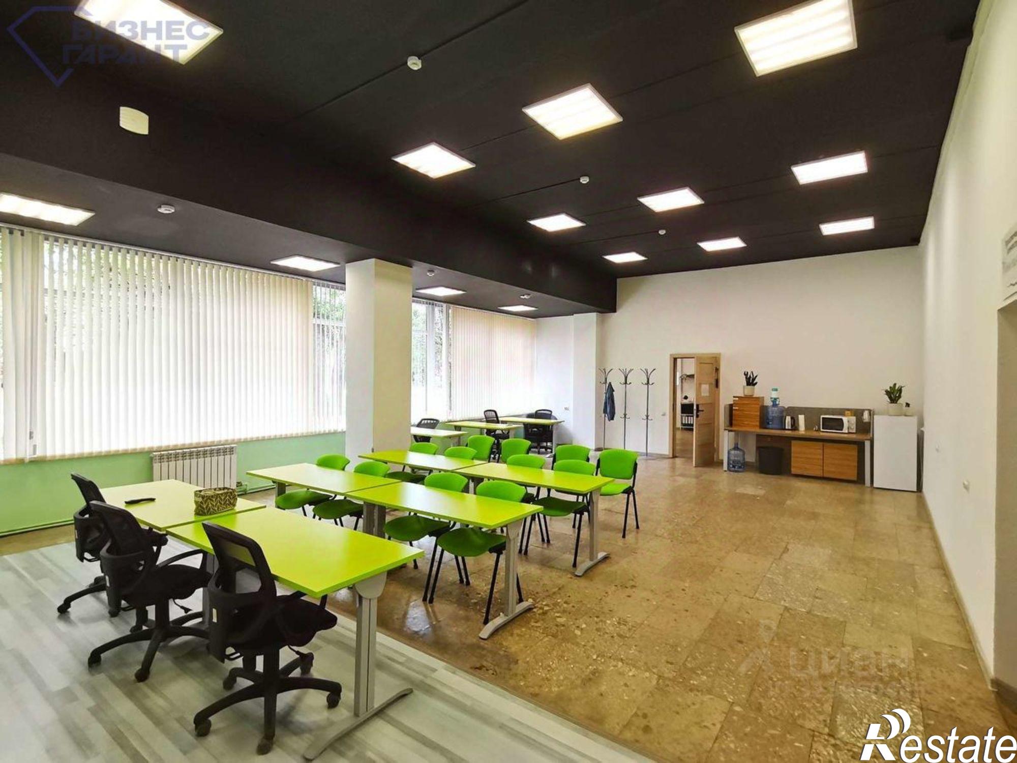 Купить помещение свободного назначения за 15 609 100 рублей на улица Мира, 104