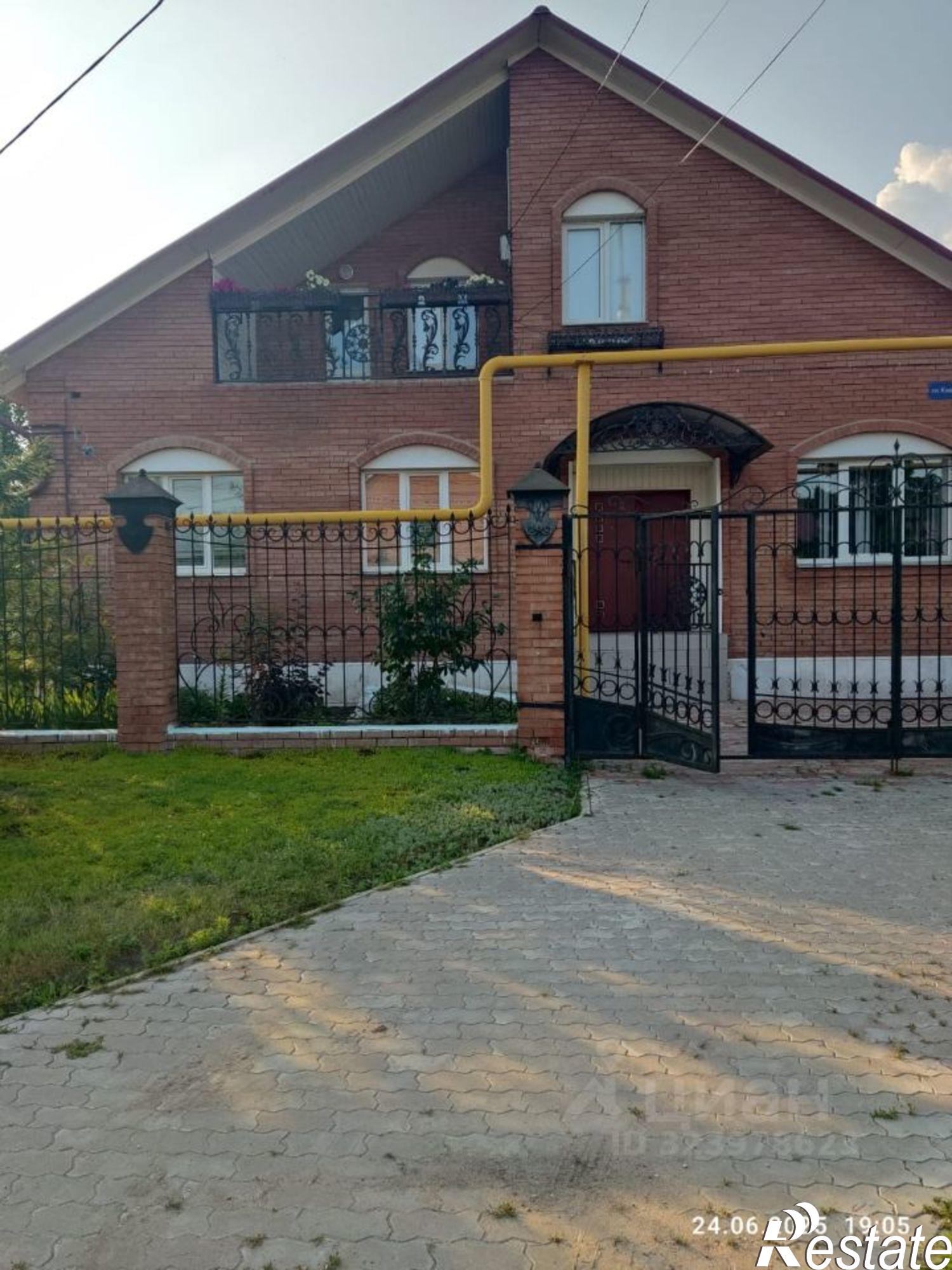 Сдать дачу, дом, коттедж за 65 000 рублей на Кооперативная улица, 123