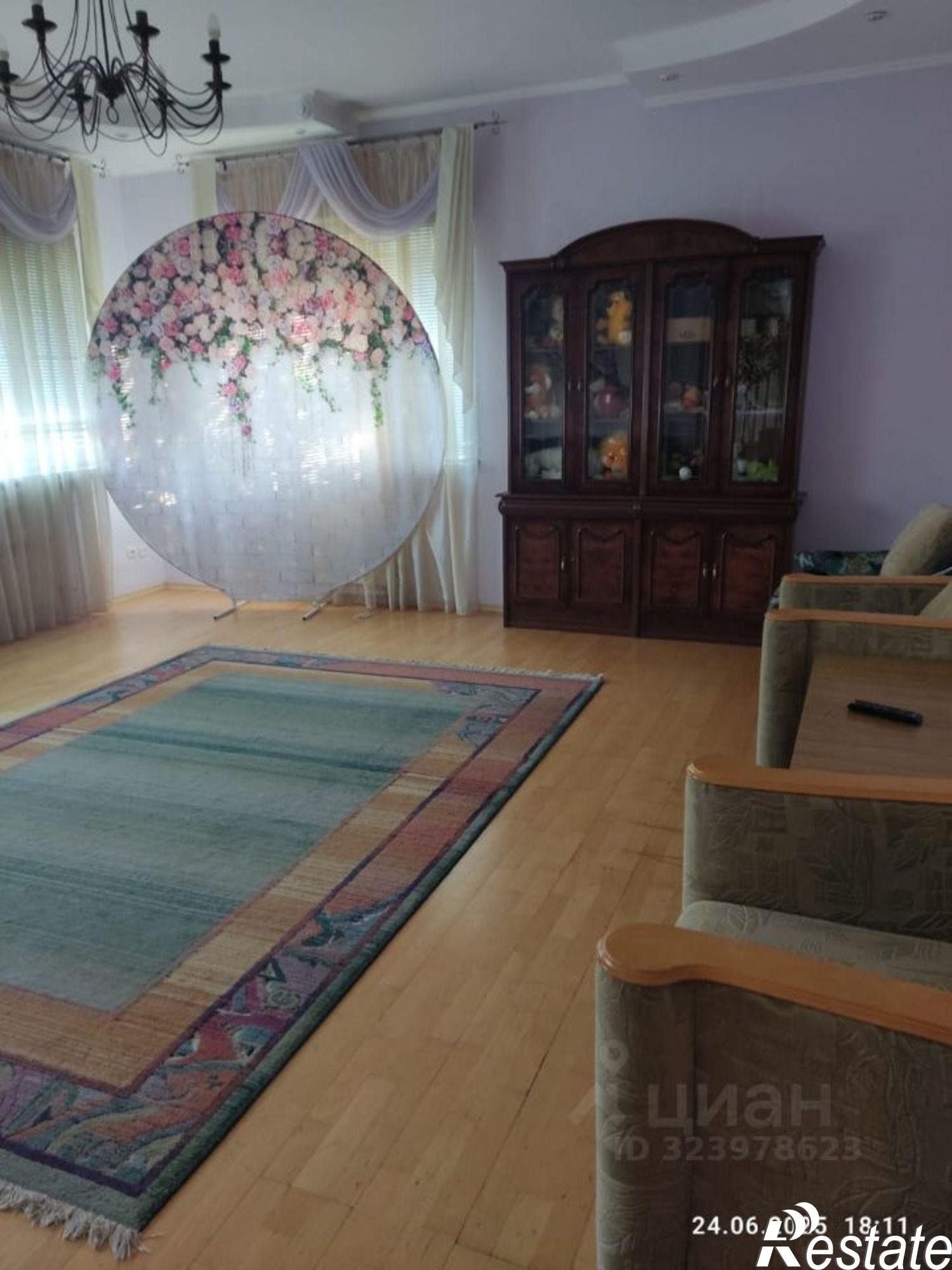 Сдать дачу, дом, коттедж за 65 000 рублей на Кооперативная улица, 123