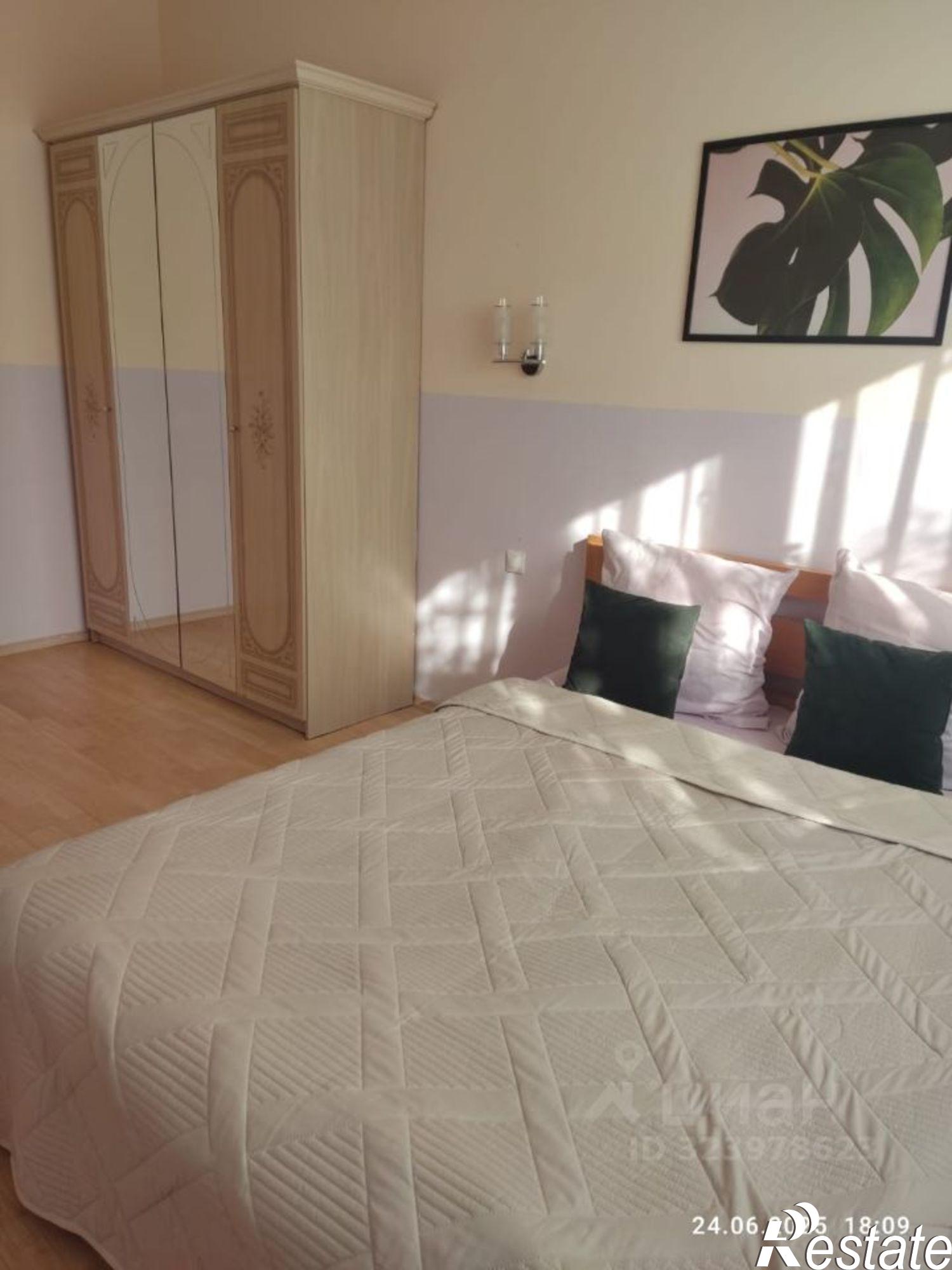 Сдать дачу, дом, коттедж за 65 000 рублей на Кооперативная улица, 123