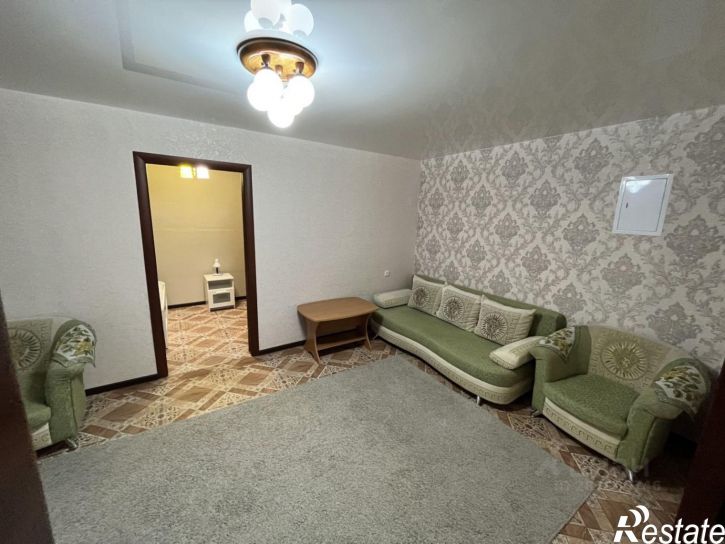 2-комн квартира Ленинградская улица, 42,  д. 42