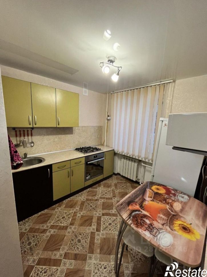 2-комн квартира Ленинградская улица, 42,  д. 42