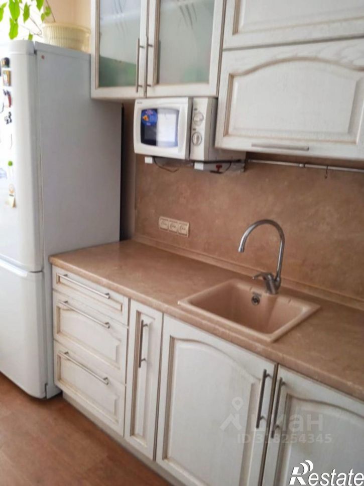 2-комн квартира ул 70 лет Октября, 50,  д. 50