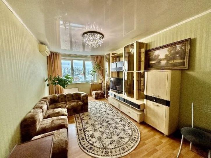 3-комн квартира Тополиная, 15