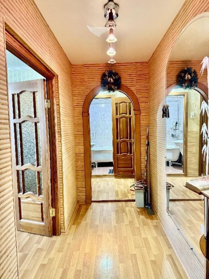 3-комн квартира Тополиная, 15