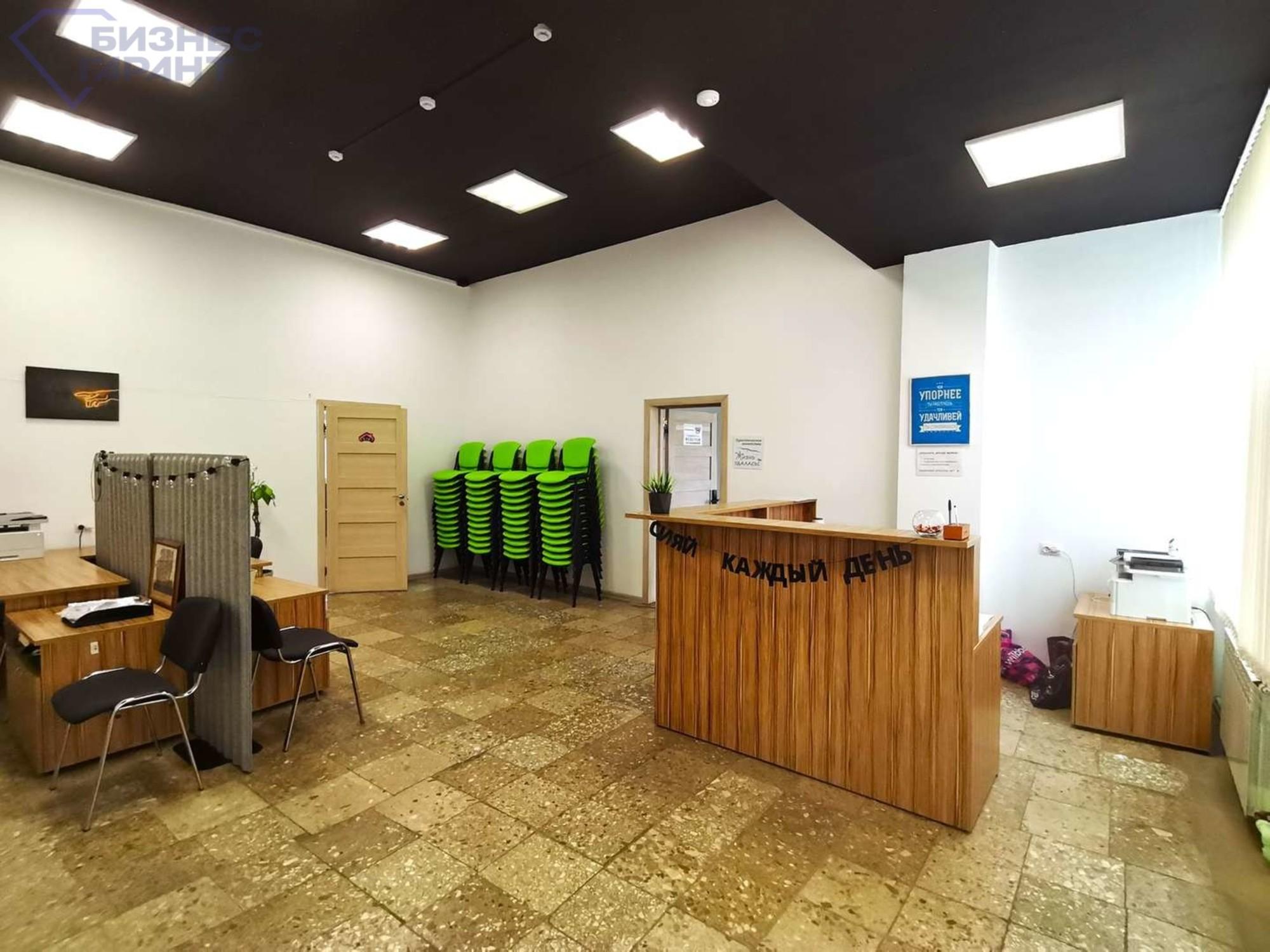 Купить помещение свободного назначения за 15 630 000 рублей на Мира улица, 104