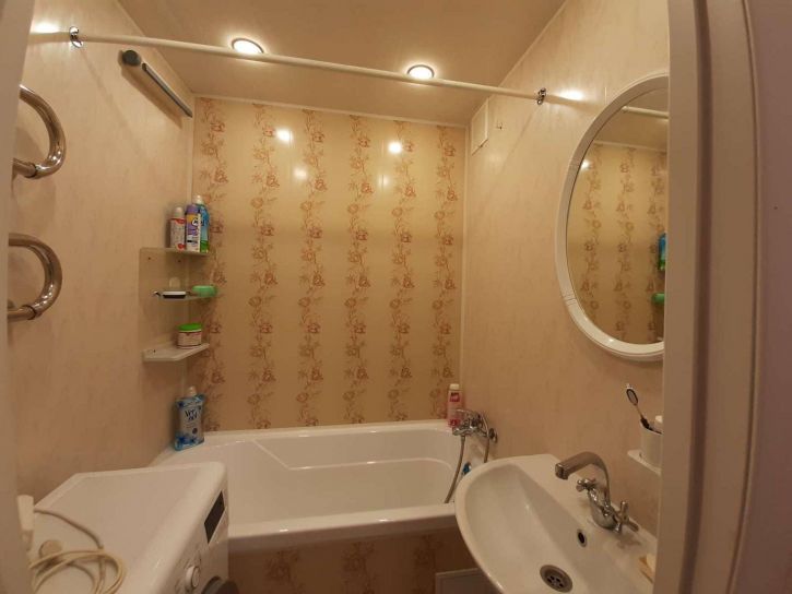 3-комн квартира 40 лет Победы улица, 104