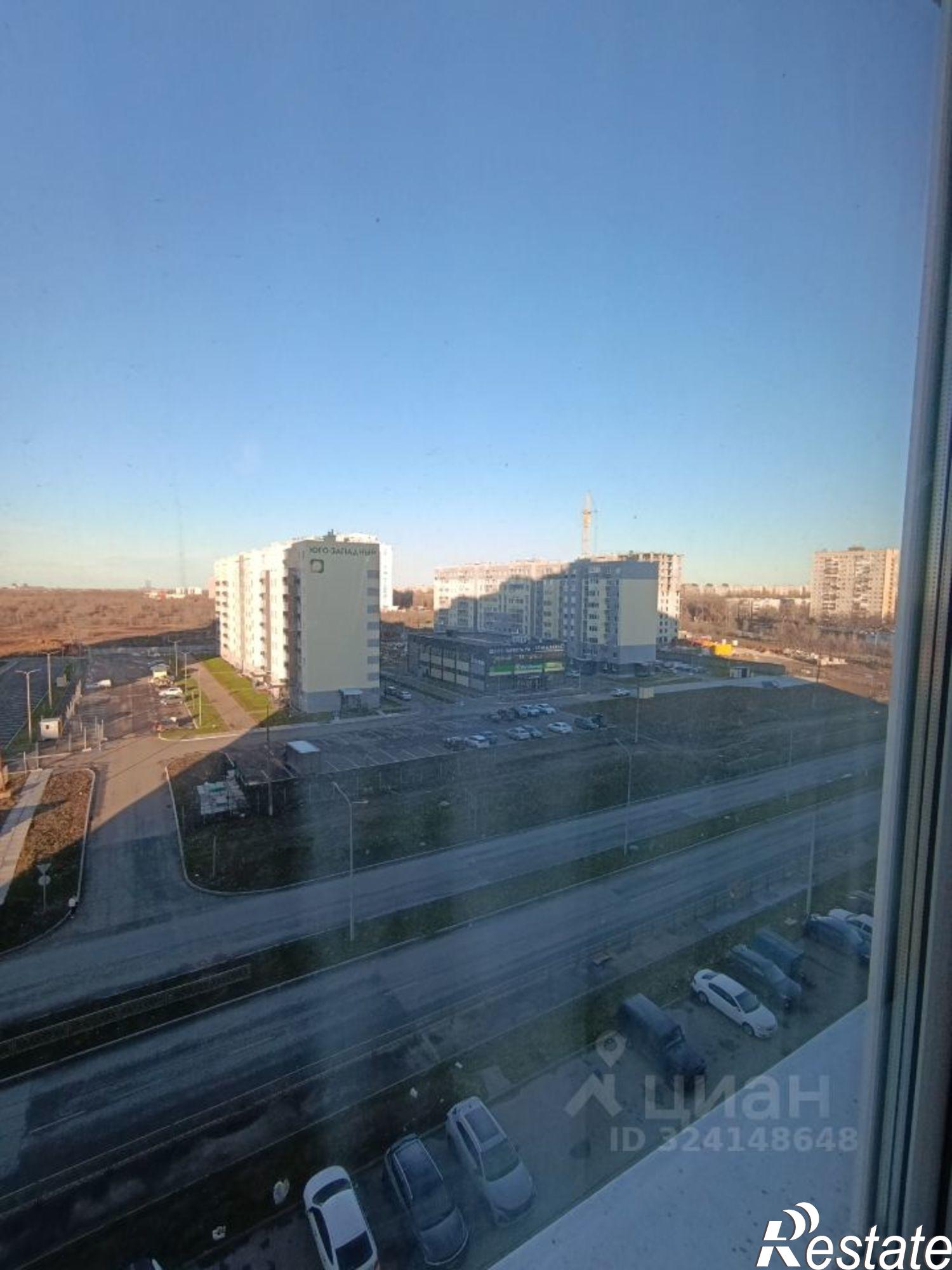 Купить квартиру за 8 100 000 рублей на Приморский б-р, 57