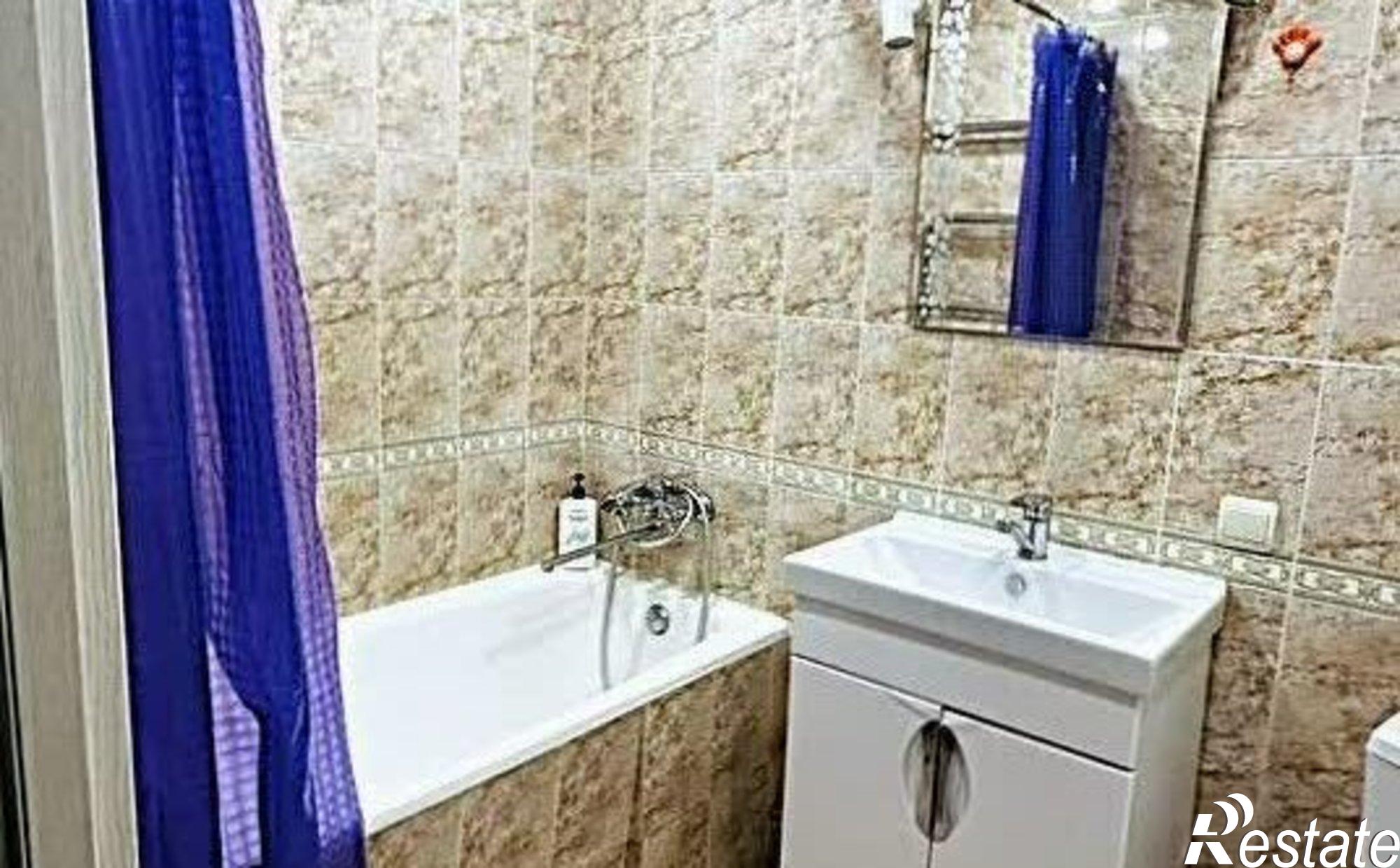 Купить квартиру за 8 000 000 рублей на ул Автостроителей, 25