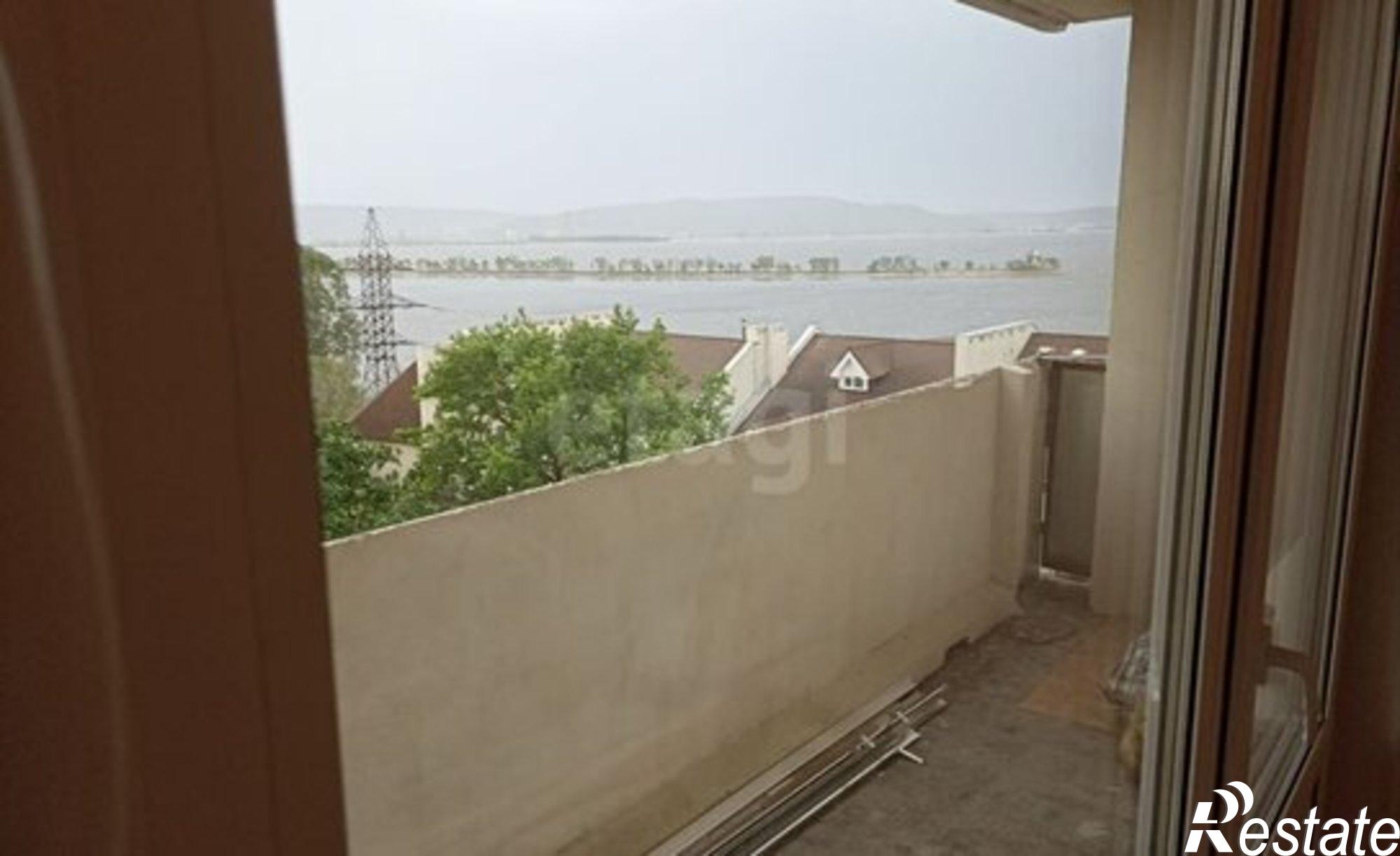 Купить квартиру за 5 300 000 рублей на ул Коммунистическая, 4