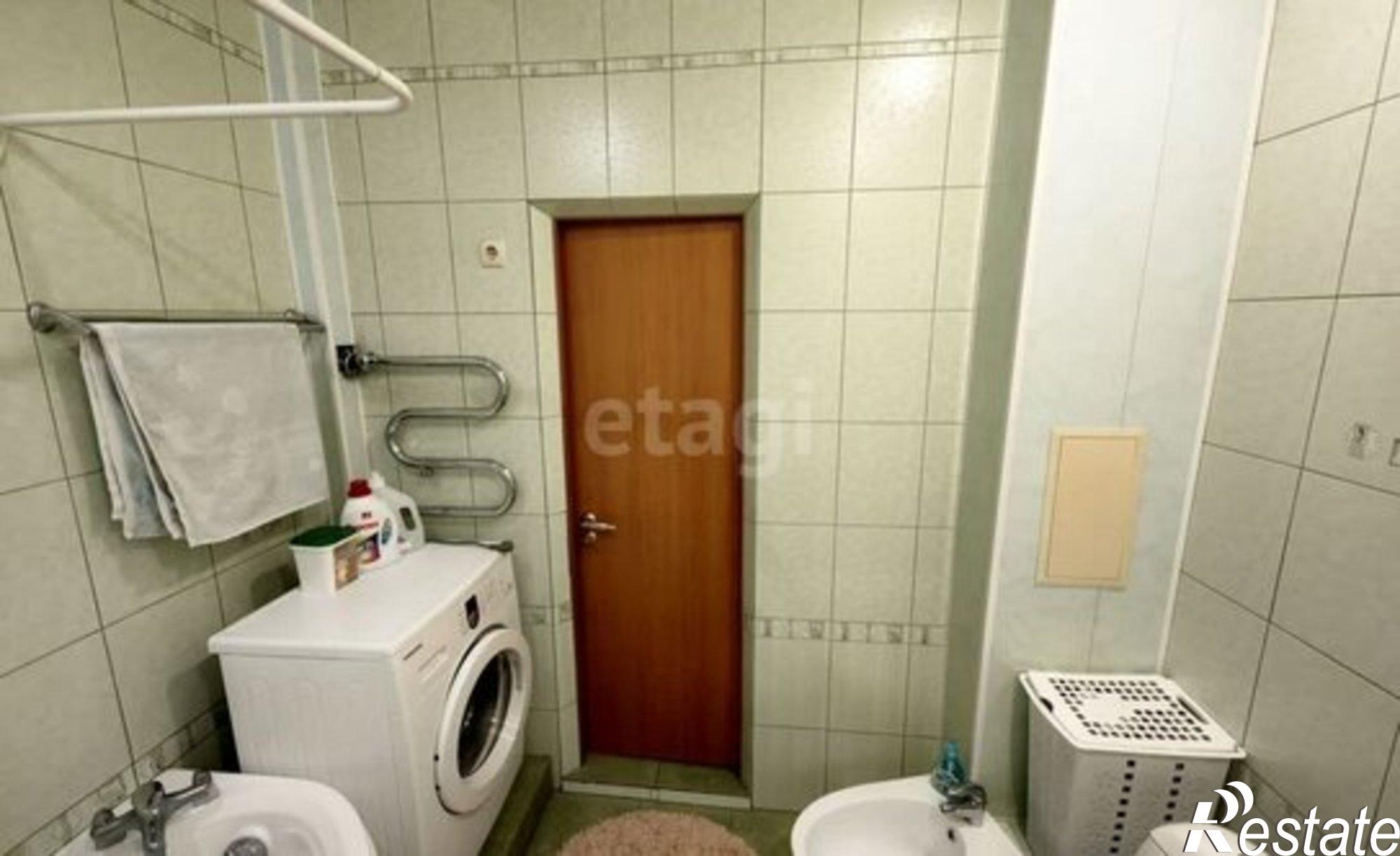 Купить квартиру за 12 500 000 рублей на ул Полякова, 30