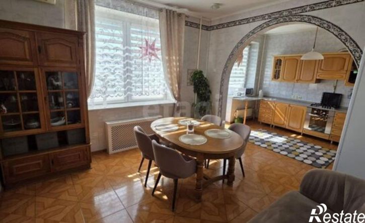 5-комн квартира улица Мурысева, 77,  д. 77