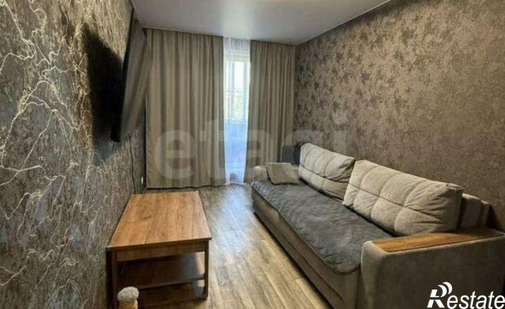 3-комн квартира Революционная улица, 24,  д. 24