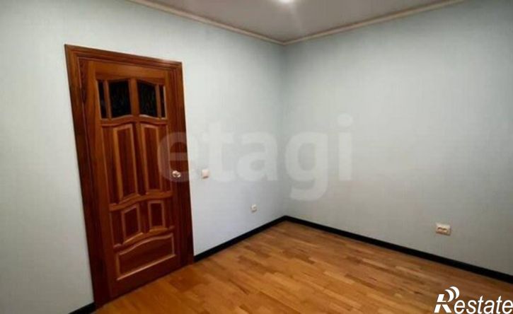 3-комн квартира ул Полякова, 26,  д. 26