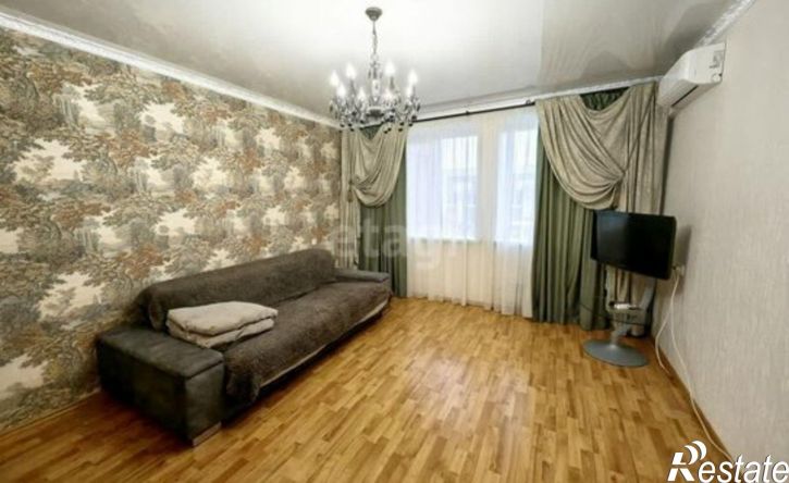 3-комн квартира ул Полякова, 30,  д. 30