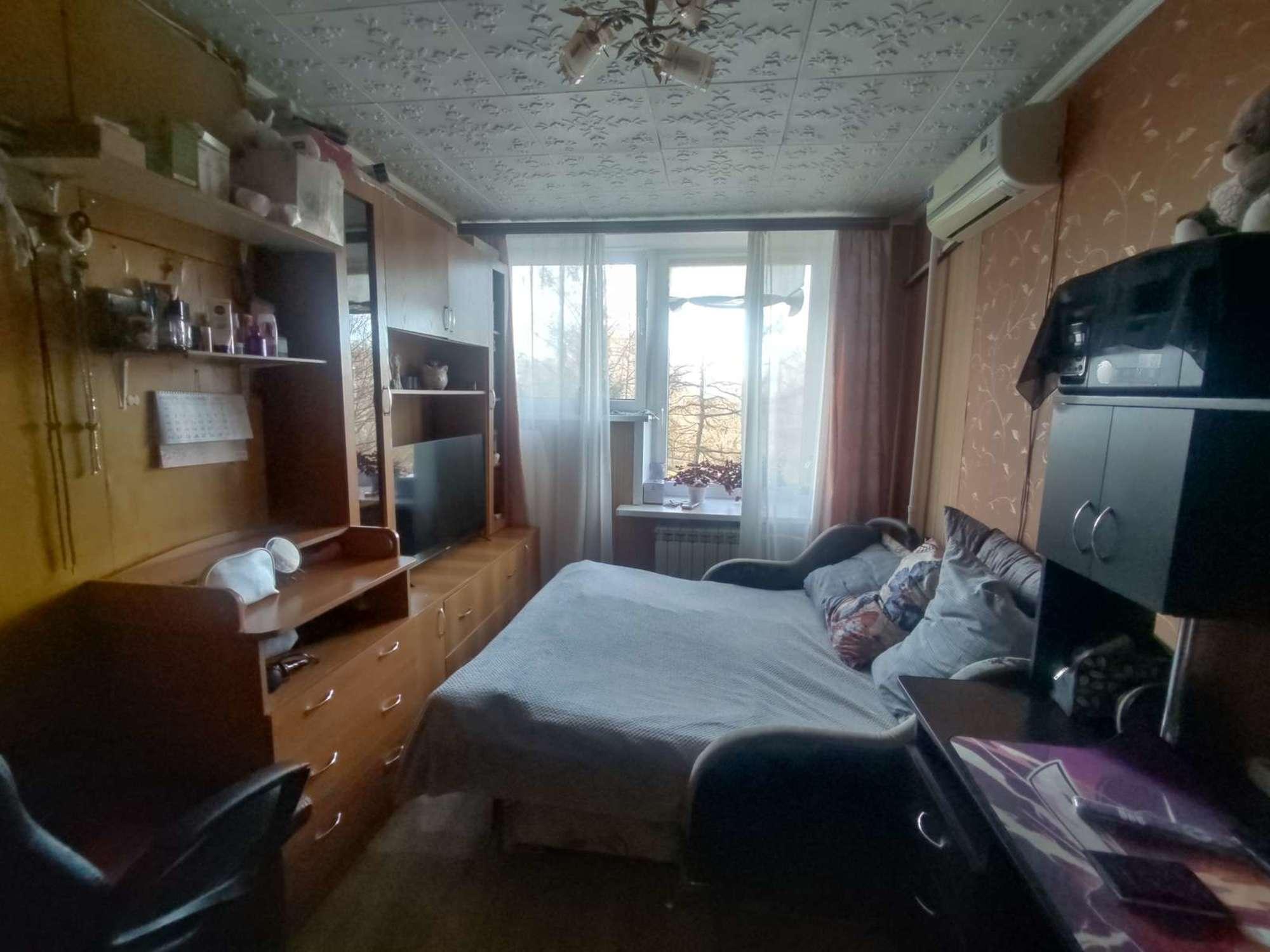 Купить квартиру за 2 500 000 рублей на Революционная улица, 7