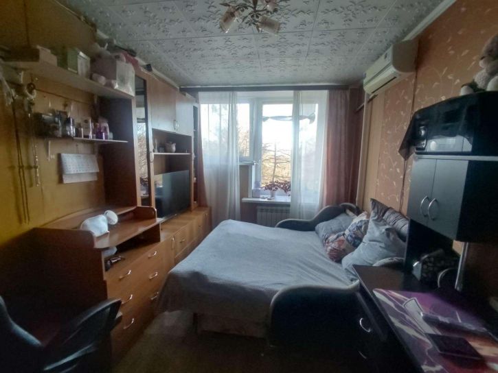 2-комн квартира Революционная улица, 7