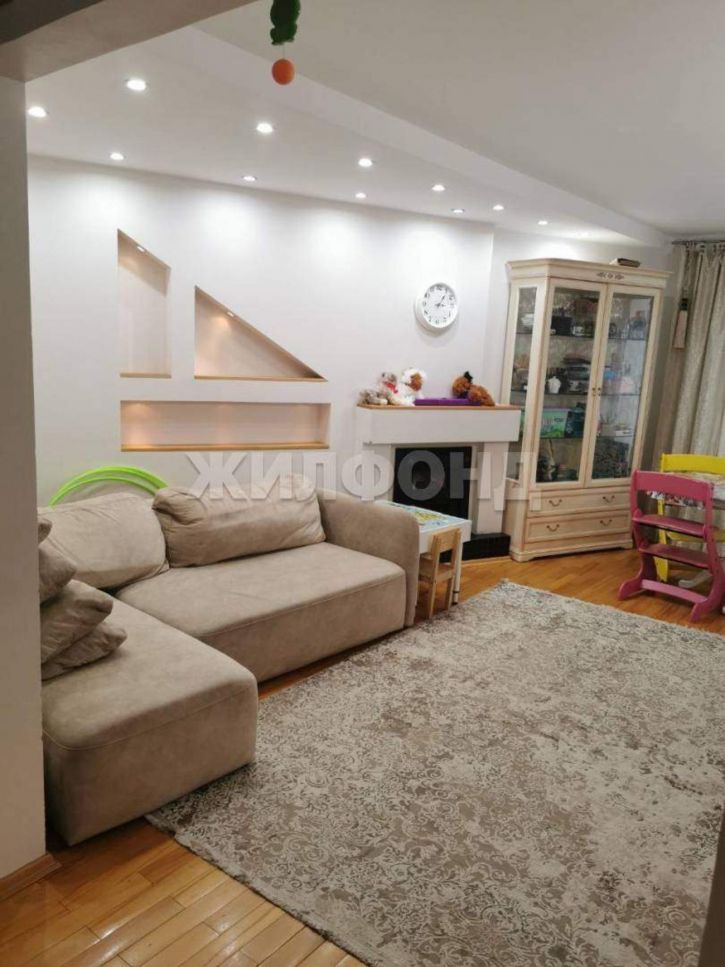 4-комн квартира Юбилейная улица, д.13