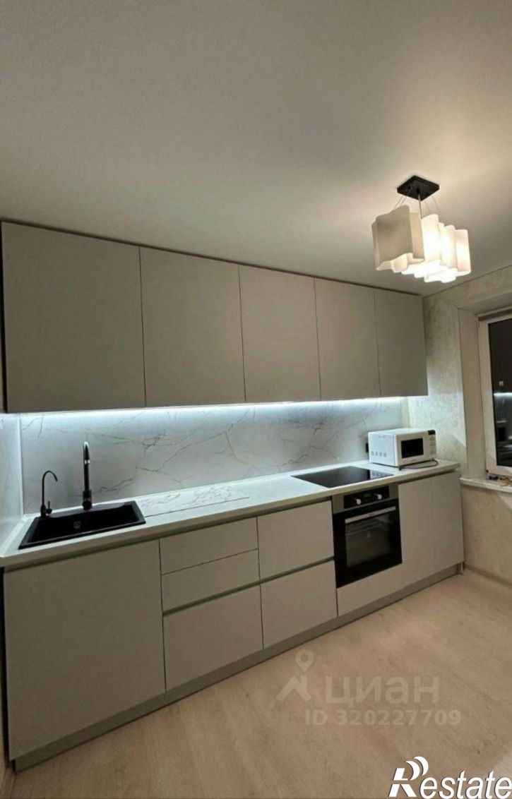 2-комн квартира улица Автостроителей, 23,  д. 23